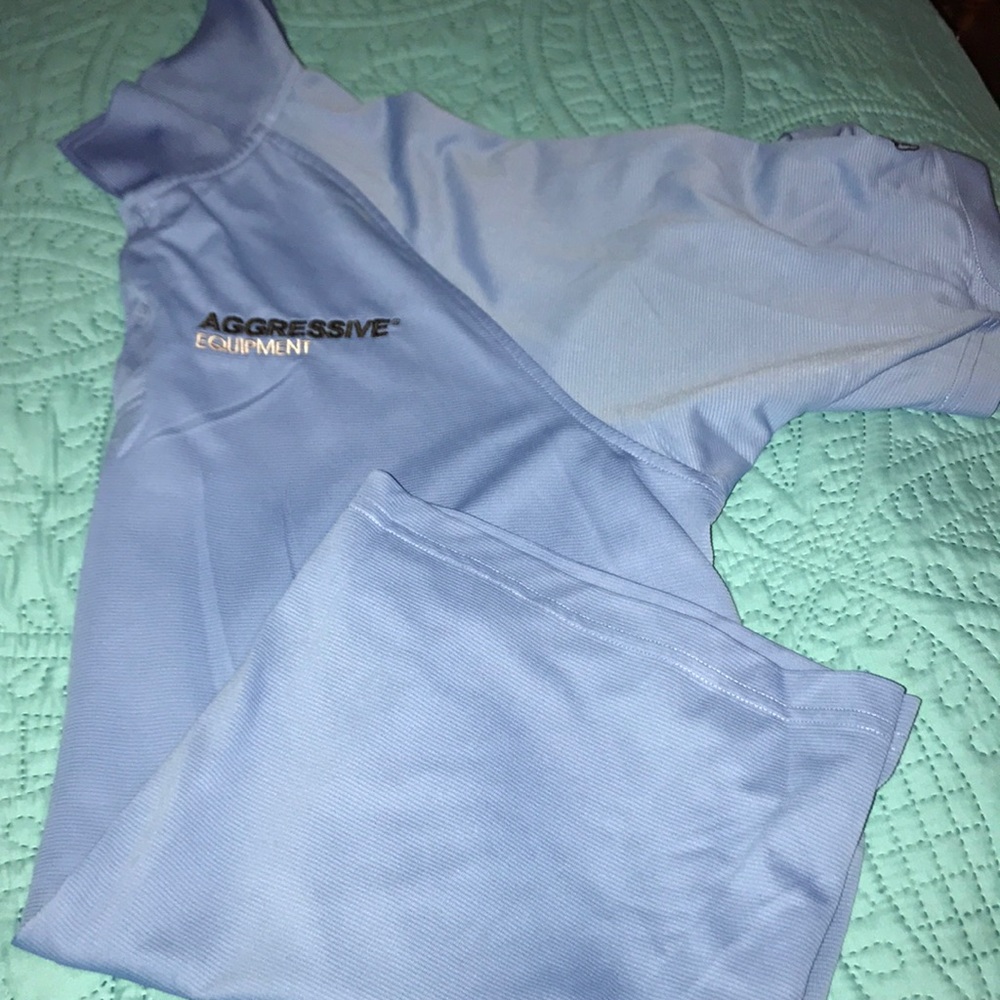 Nice pullover shirt 👕 - Picture 1 of 7